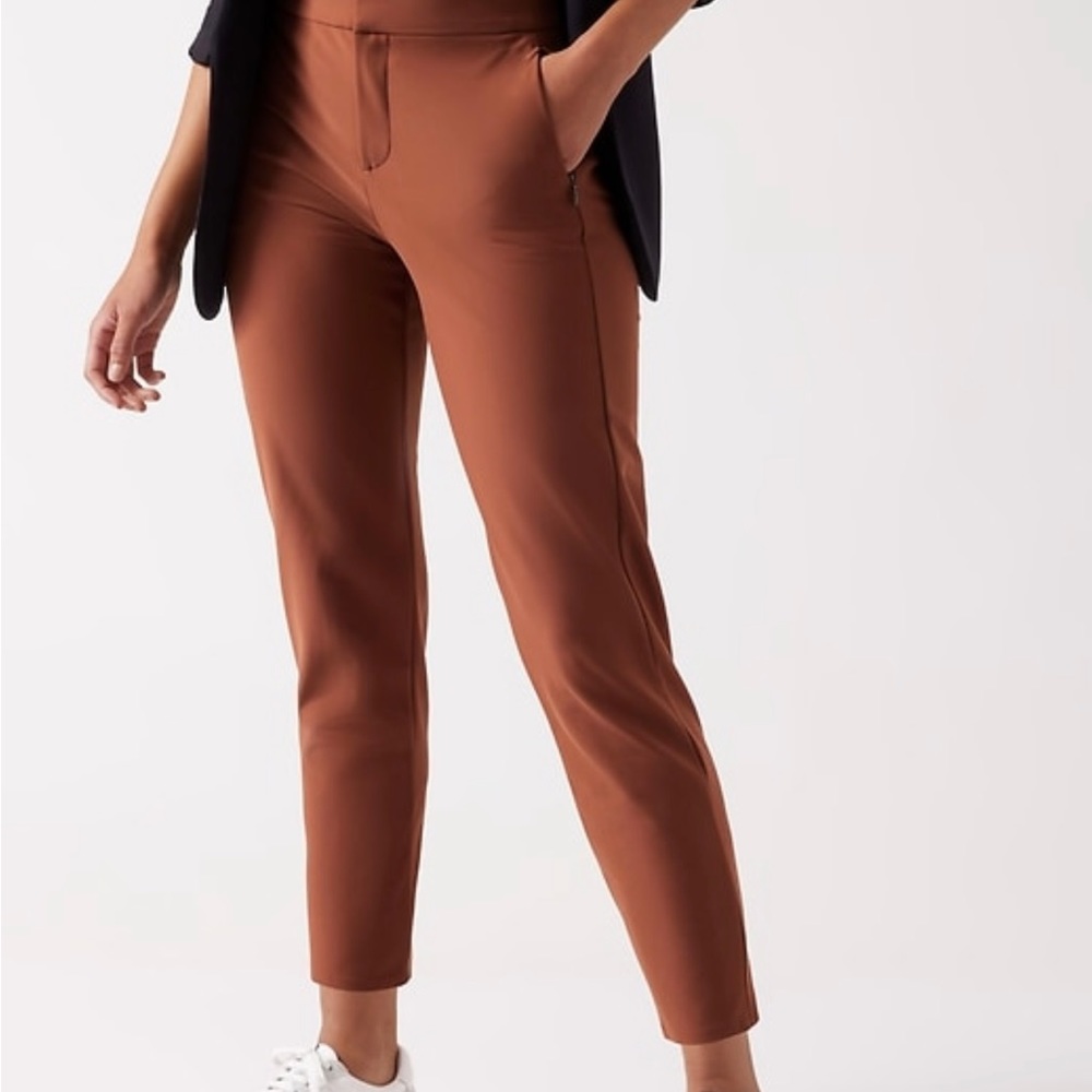 Athleta Stella Trouser. New with tags. Never been worn.